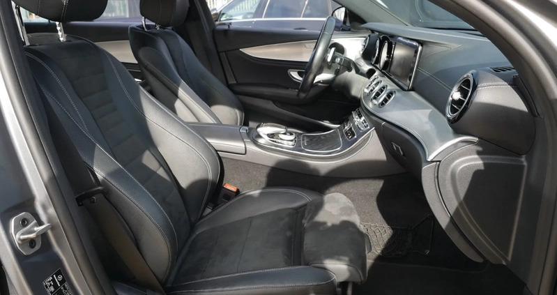 Mercedes-Benz Klasa E cena 141991 przebieg: 170000, rok produkcji 2020 z Sobótka małe 781